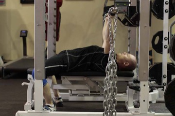 Bench Press with Chains: posición inicial