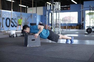 Incline Push-Up: posición inicial